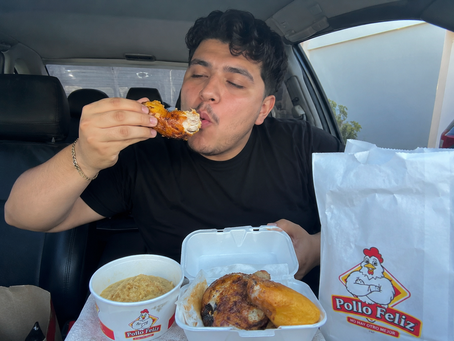 Construye, Crece y Monetiza tu Camino en el Mundo del Mukbang